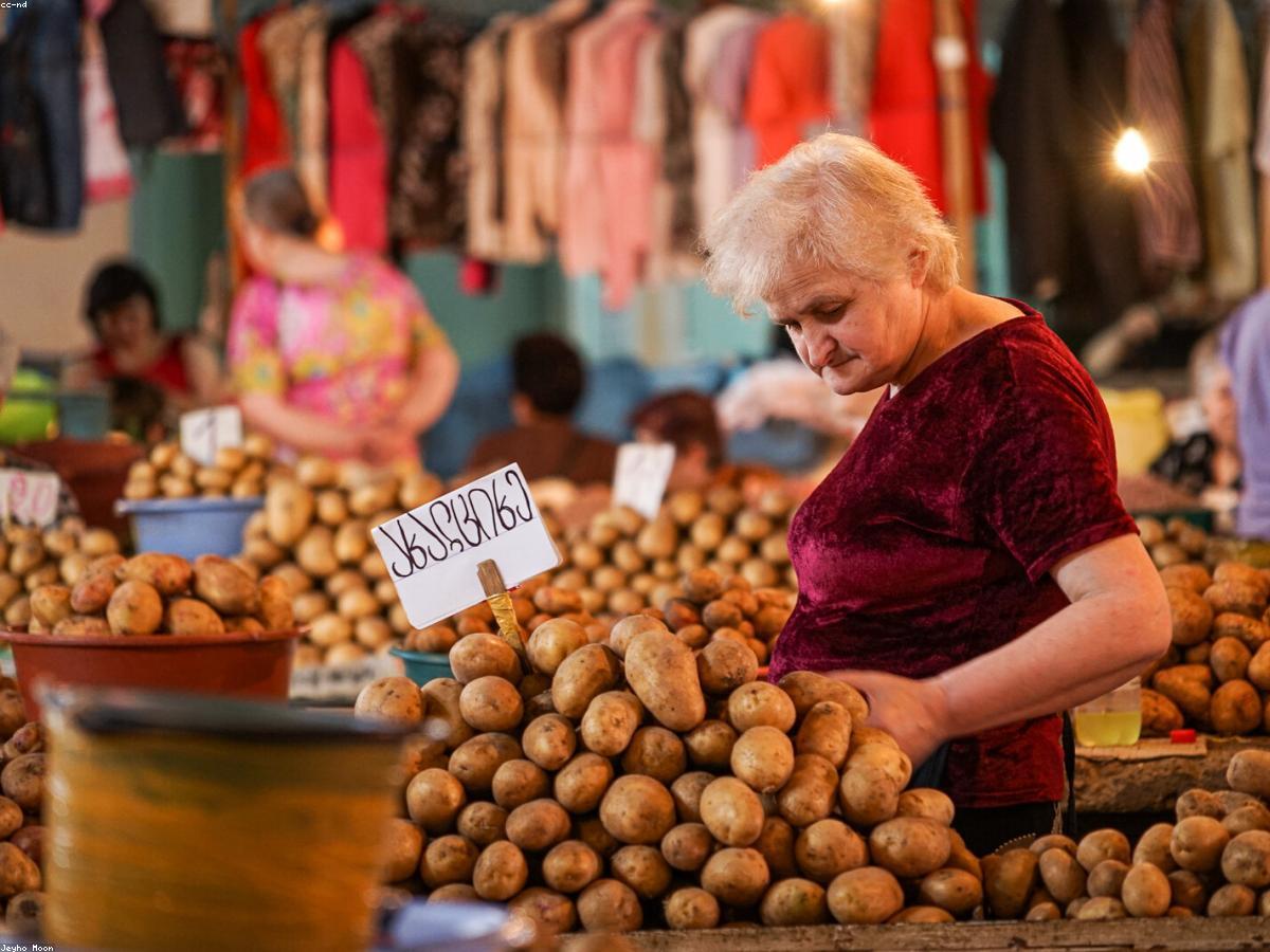 Potato display